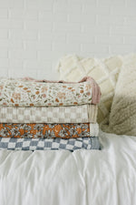 Mebie Baby Magnolia Floral Twin Muslin Quilt - 