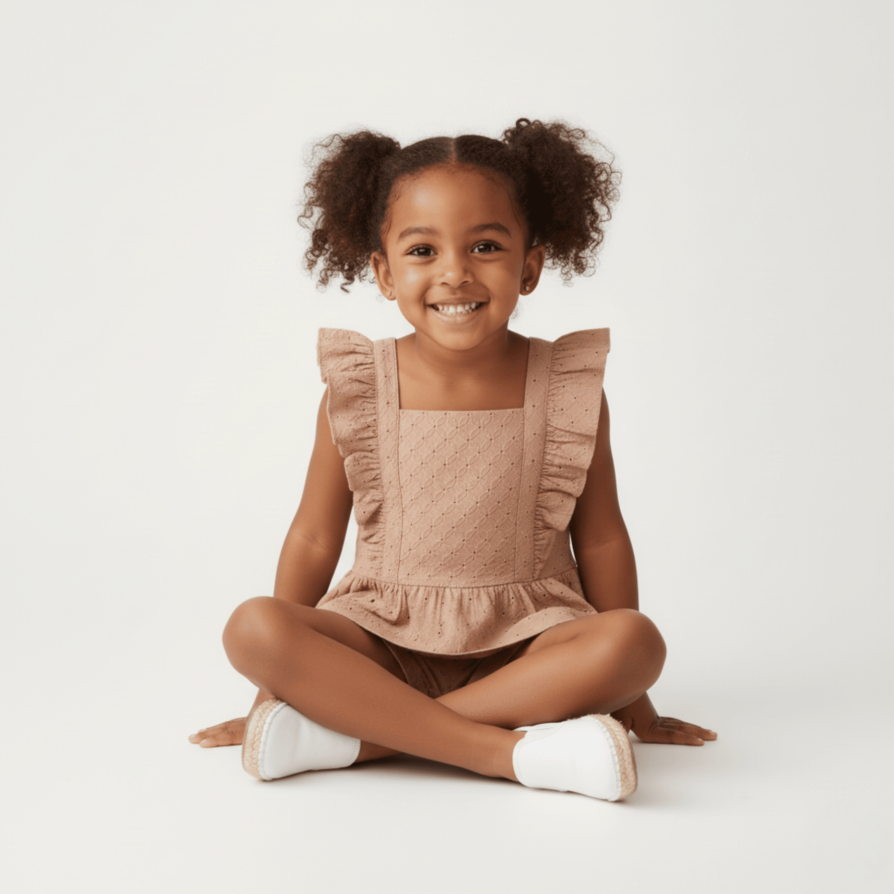 Makemake Organics Makemake Organics Baby Organic Eyelet Top And Shorts Set
