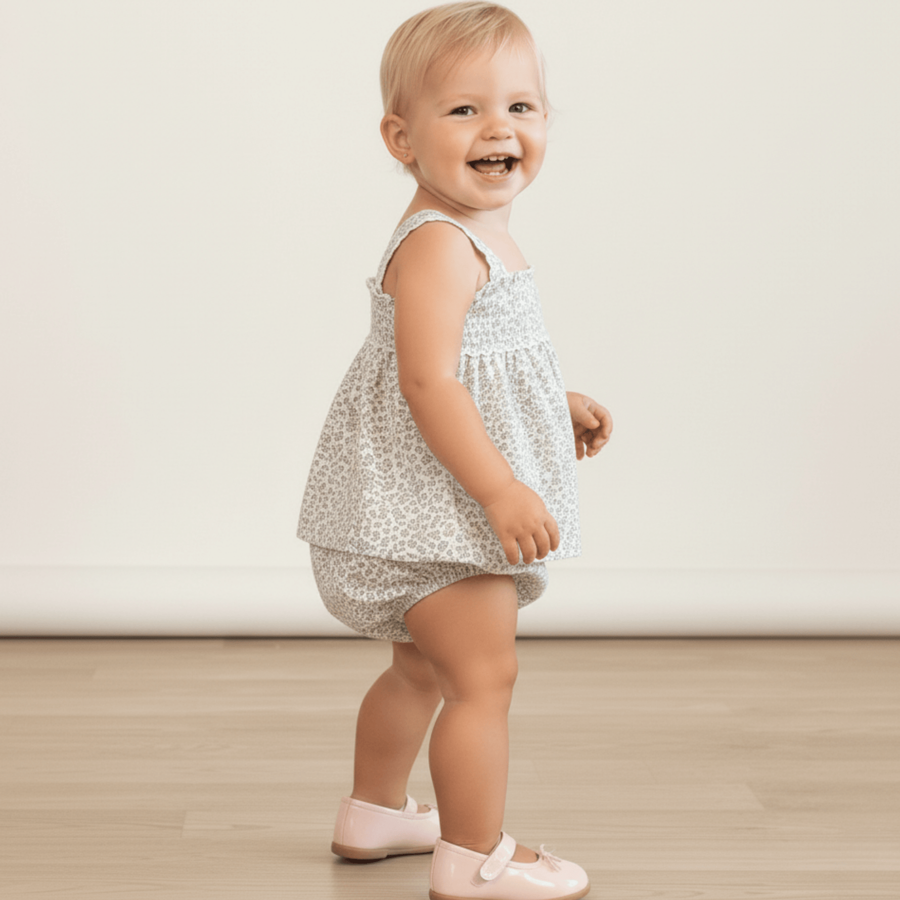 Makemake Organics Makemake Organics Baby Outfit Scalloped Top And Bloomers Two Piece Set Lavender Linen - Cotton Blend