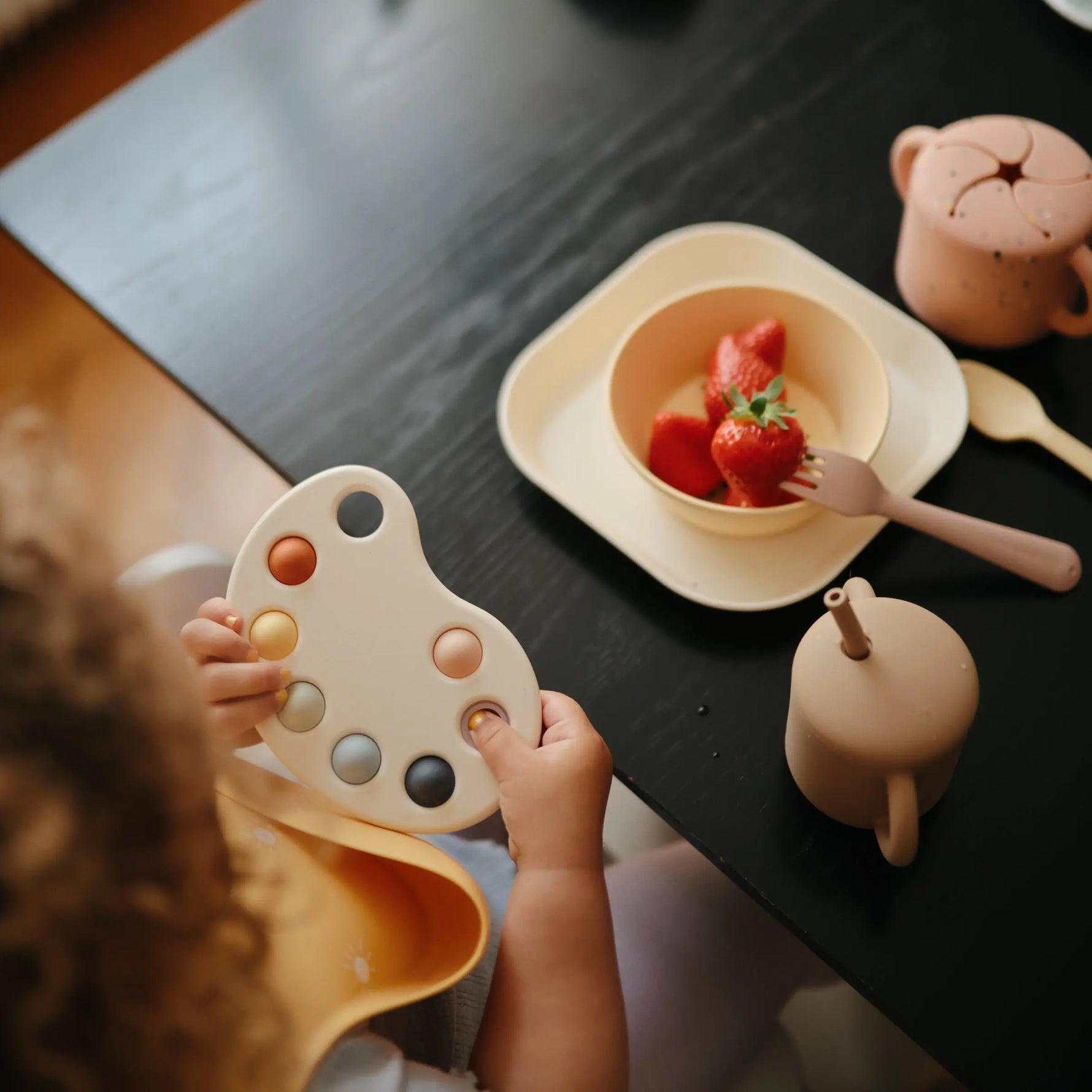 Mushie Round Dinnerware Bowl Set BPA Free Plastic Dishwasher Safe Microwave Safe - Baby & Toddler > Nursing & Feeding Dinnerware