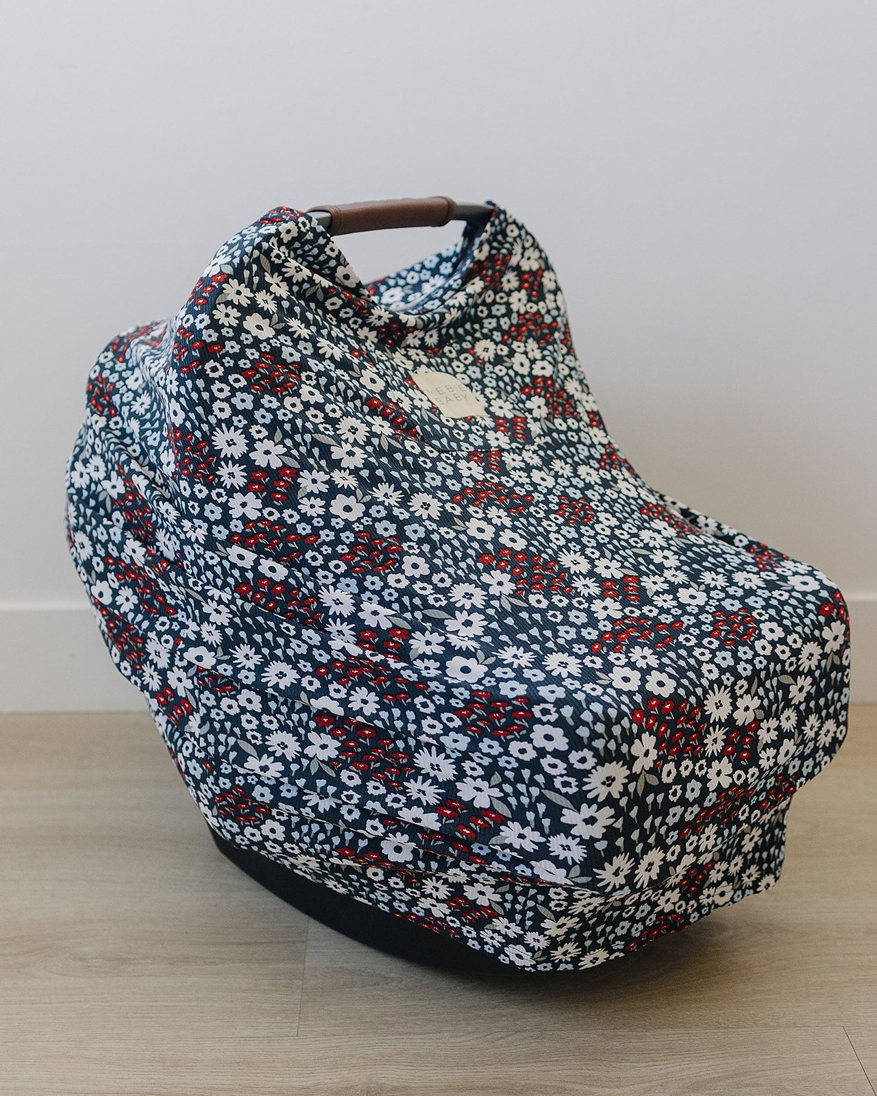 Mebie Baby Mebie Baby Americana Floral Bamboo Multi Use Car Seat And Nursing Cover - 