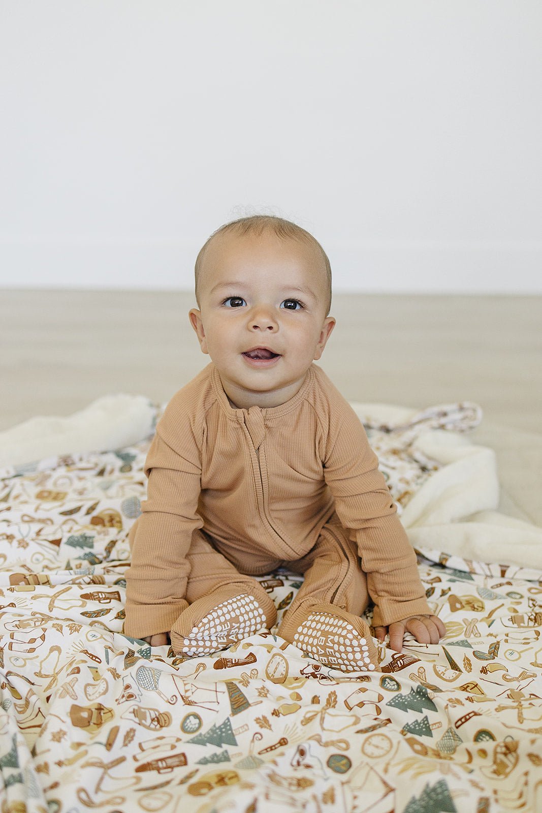 Mebie Baby Mebie Baby Camping Trip Bamboo Fleece Quilt For Baby And Toddler Outdoor Comfort - 