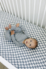Mebie Baby Mebie Baby Charcoal Checkered Muslin Crib Sheet with Wavy Pattern - 