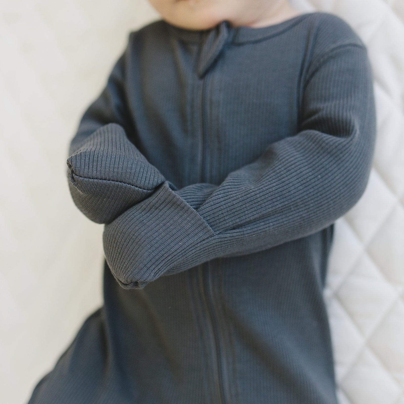Mebie Baby Mebie Baby Charcoal Organic Cotton Ribbed Double Zipper Footed Pajamas - 