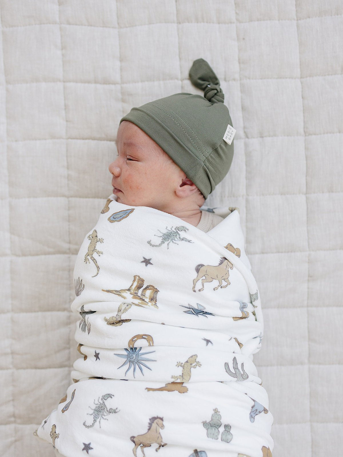 Mebie Baby Mebie Baby Desert West Luxe Fleece Swaddle for Newborns - 