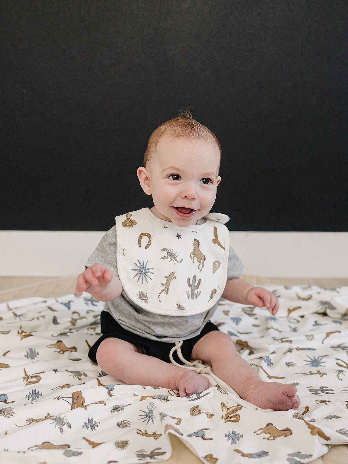 Mebie Baby Mebie Baby Desert West Luxe Fleece Swaddle for Newborns - 