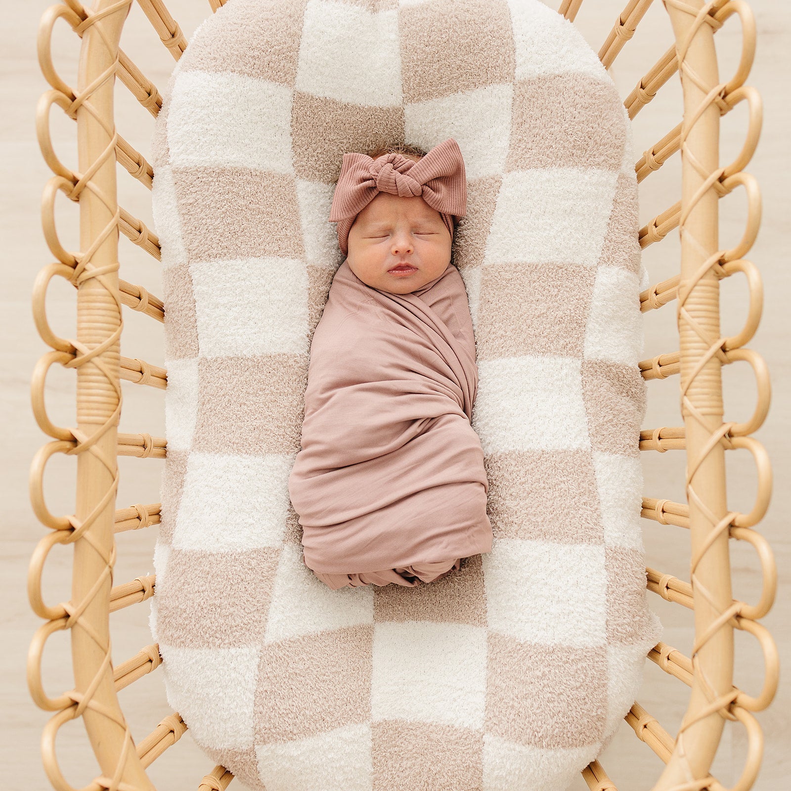 Mebie Baby Mebie Baby Dusty Rose Bamboo Stretch Swaddle For Babies - 