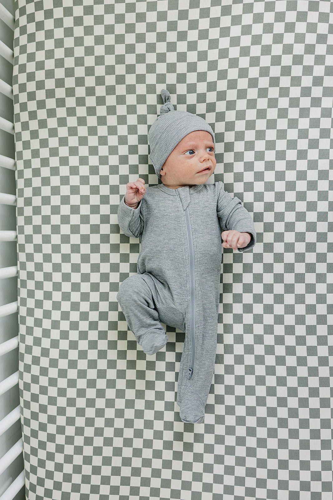 Mebie Baby Mebie Baby Light Green Checkered Bamboo Crib Sheet Stretch Fit 52x28 - 