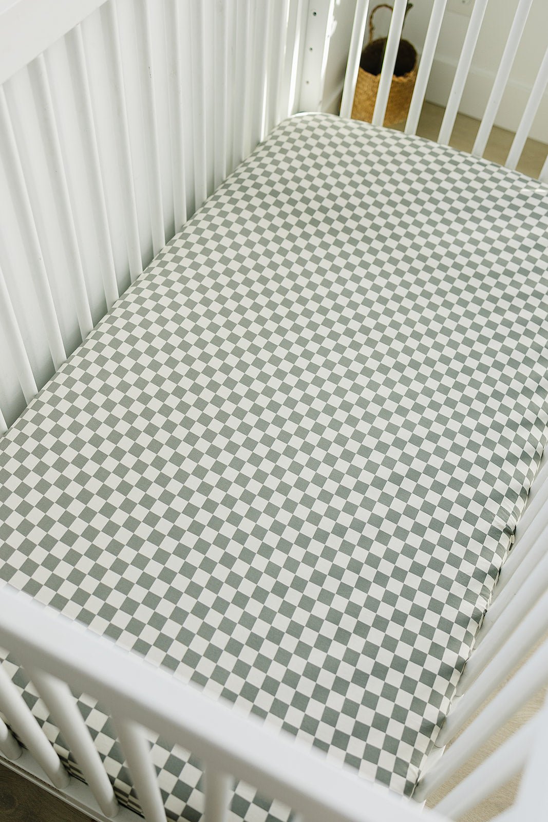 Mebie Baby Mebie Baby Light Green Checkered Bamboo Crib Sheet Stretch Fit 52x28 - 