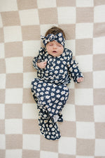 Mebie Baby Mebie Baby Navy Daisy Ribbed Bamboo Knot Gown 0 To 3 Months - 