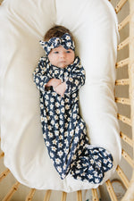 Mebie Baby Mebie Baby Navy Daisy Ribbed Bamboo Knot Gown 0 To 3 Months - 