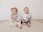 Mebie Baby Mebie Baby Rounded Luxe Fleece Bib for Gentle Skin and Messes - 