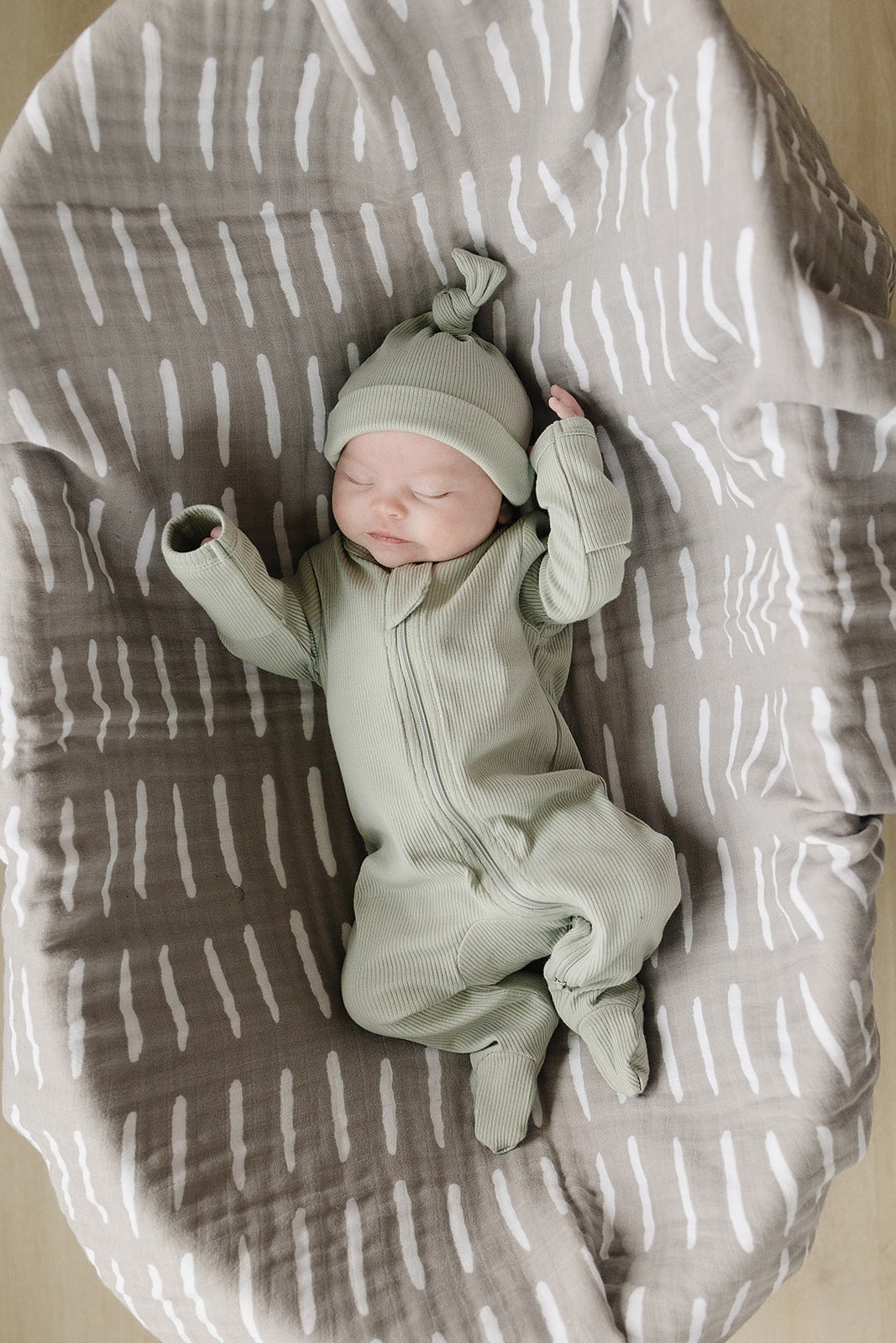 Mebie Baby Mebie Baby Sage Organic Cotton Ribbed Zippered Footed Pajamas With Dual Zippers - 