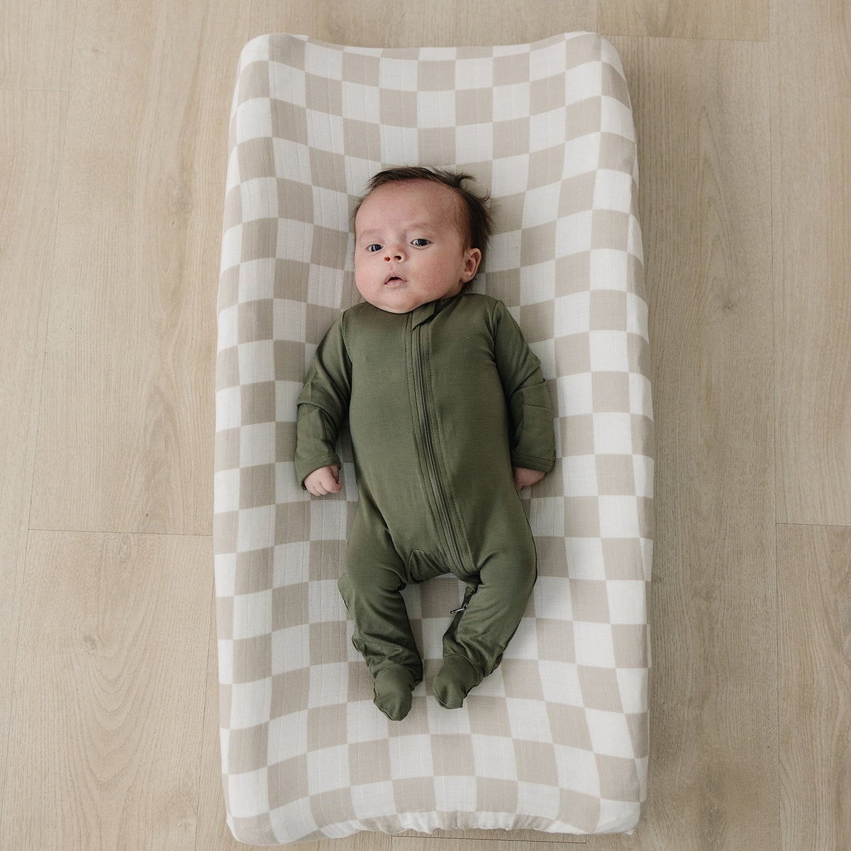 Mebie Baby Mebie Baby Taupe Checkered Muslin Changing Pad Cover For Standard Pads - 