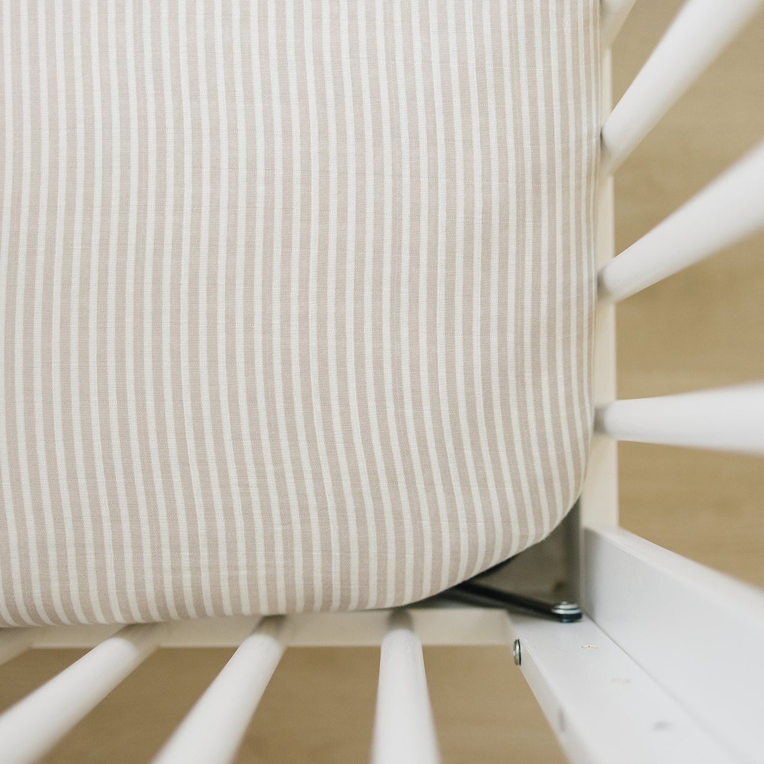 Mebie Baby Mebie Baby Taupe Stripe Muslin Crib Sheet For Baby Nursery - 
