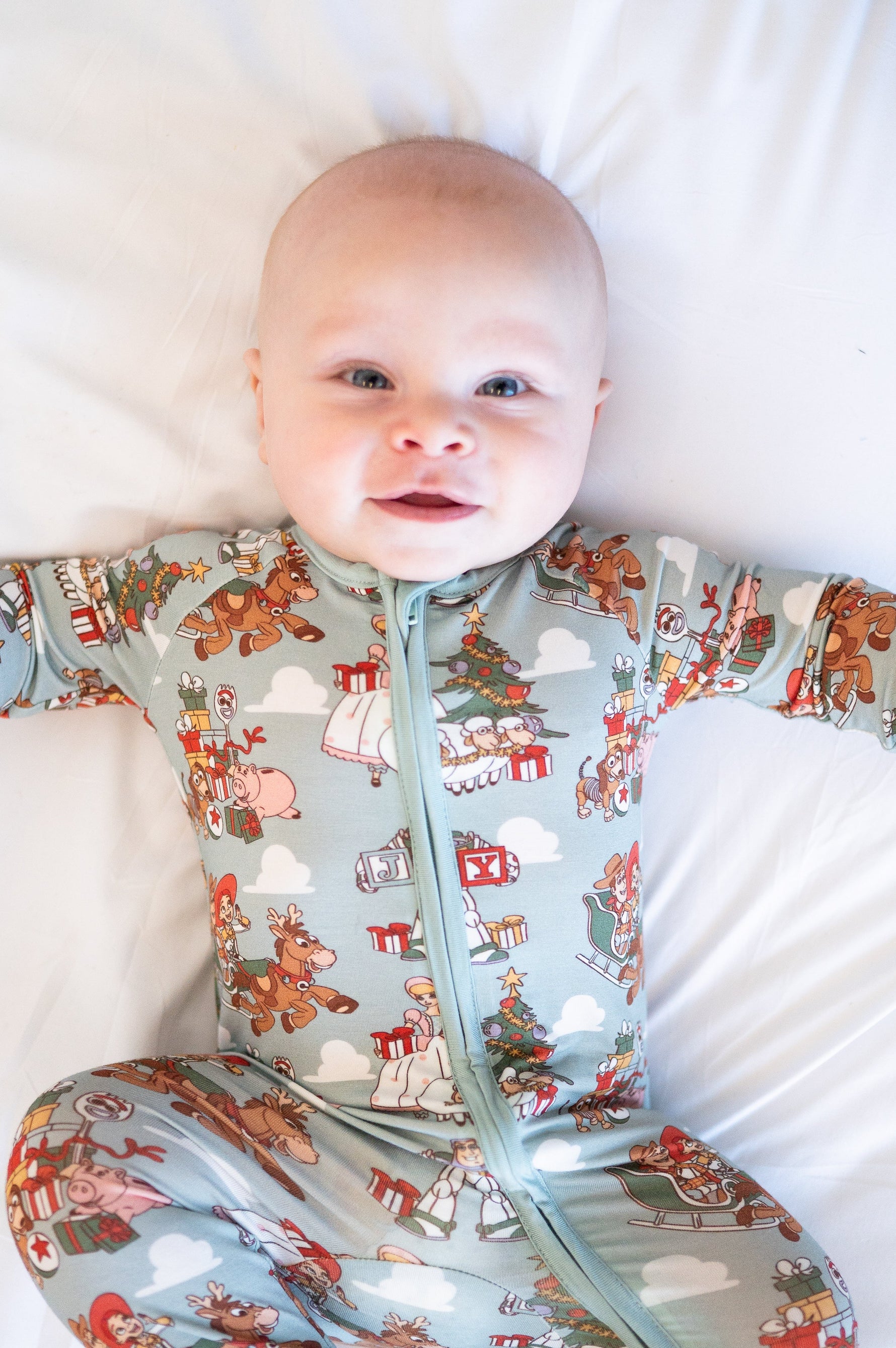 Dreamlet Merry Toy Ride (Convertible Zip Footies) - 