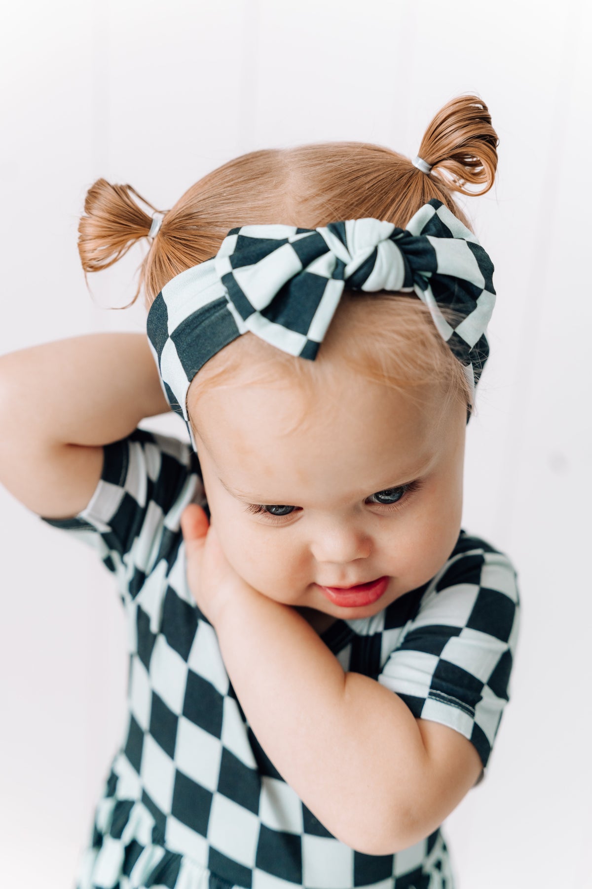 DREAM BIG LITTLE CO MIDNIGHT CHECKERS DREAM BOWEveretts Place