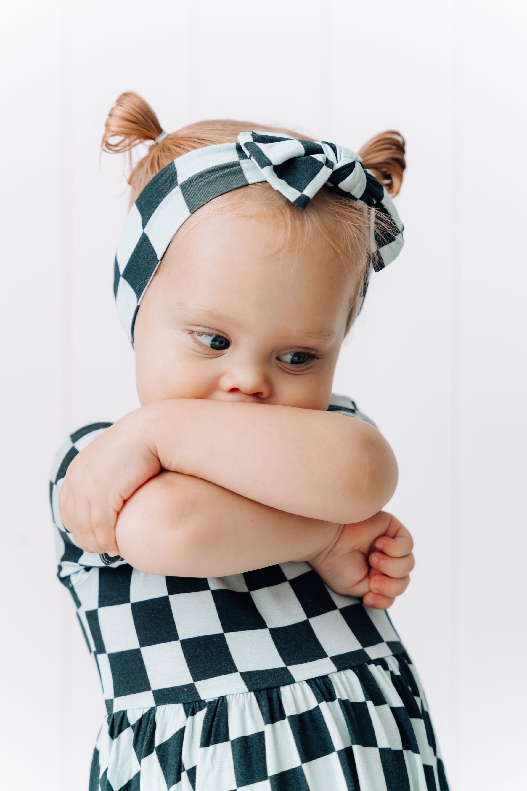 DREAM BIG LITTLE CO MIDNIGHT CHECKERS DREAM BOWEveretts Place