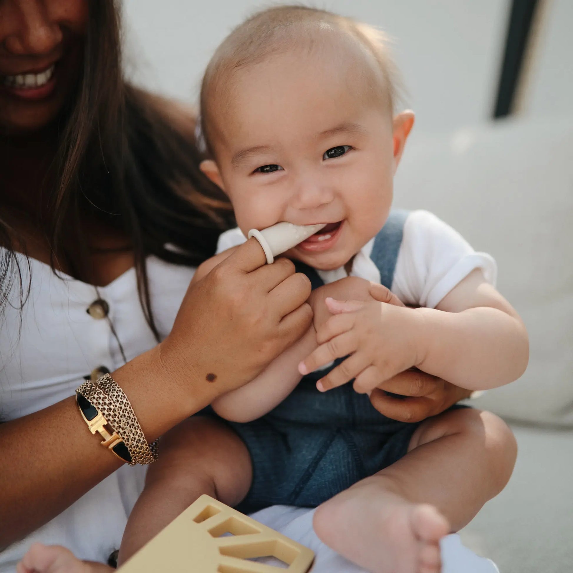 Finger Toothbrush for Babies BPA Free and Chemical Free Food Grade Silicone Teething Relief Mushie