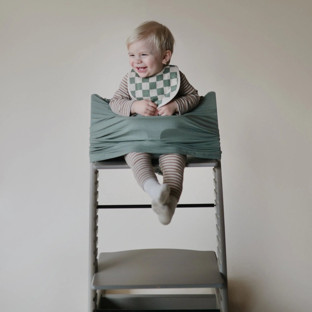 Mushie Multi Use Cover for Nursing and Protection from Unwanted Elements - Everetts Place Boutique - 