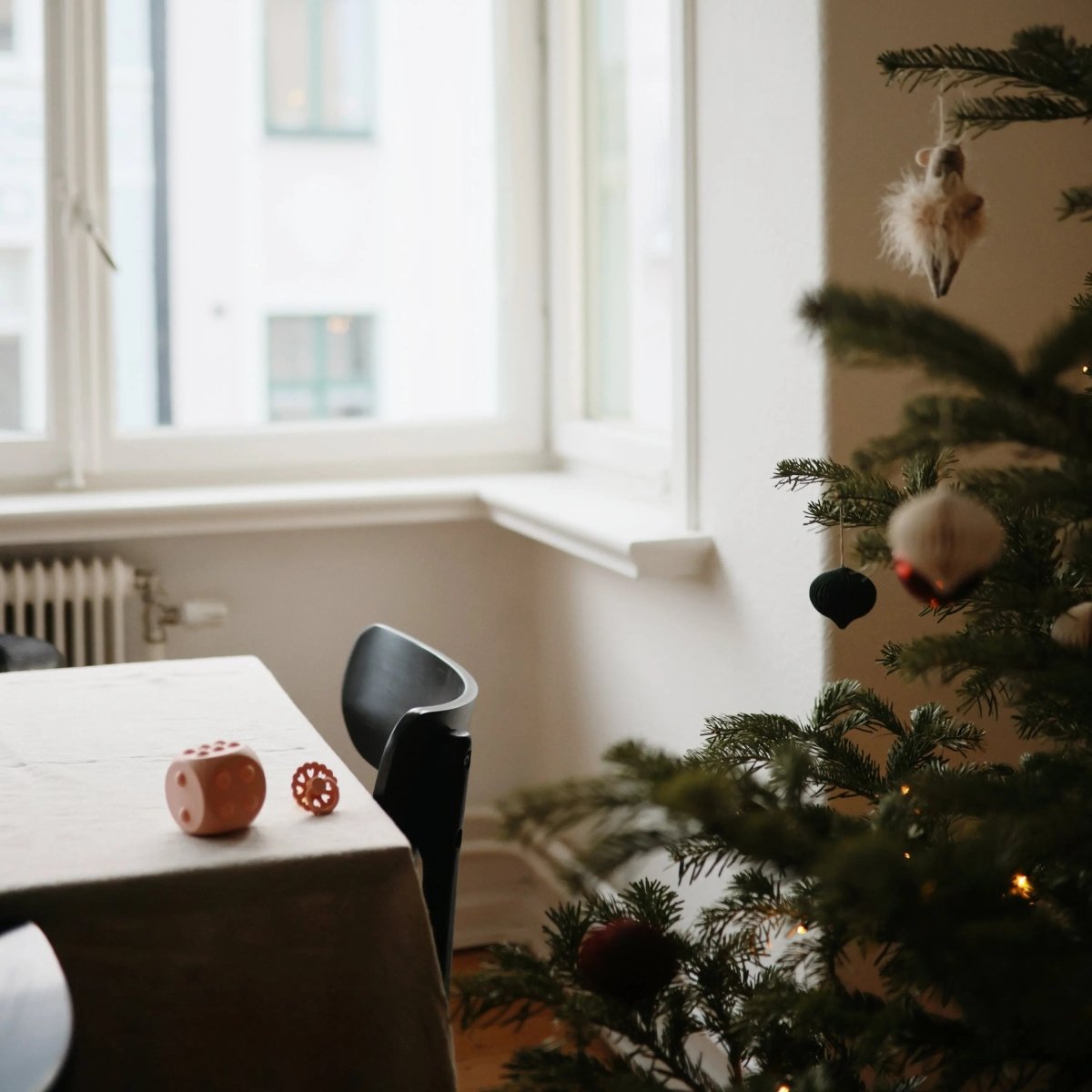 Mushie Mushie Dice Press Toy for Fine Motor Skill Development and Learning - Everetts Place Boutique - 