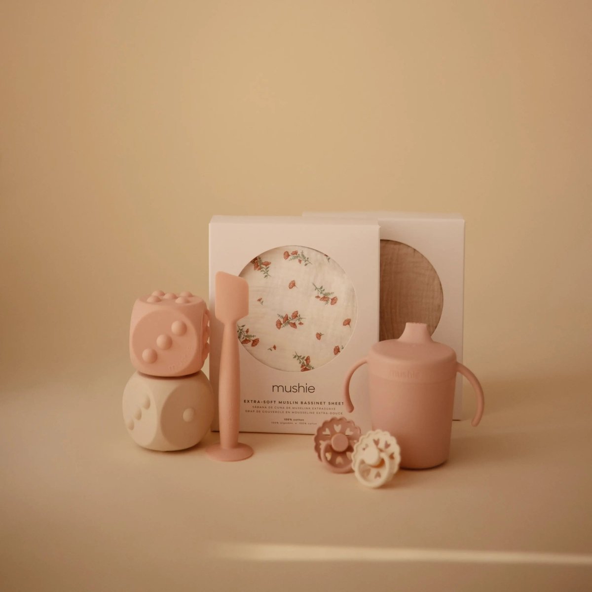 Mushie Mushie Dice Press Toy for Fine Motor Skill Development and Learning - Everetts Place Boutique - 