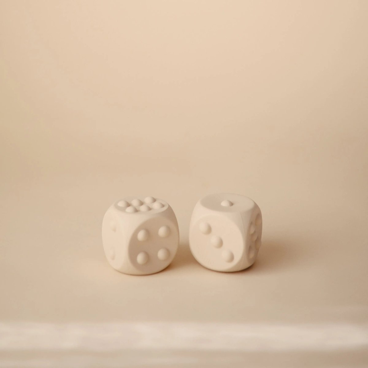 Mushie Mushie Dice Press Toy for Fine Motor Skill Development and Learning - Everetts Place Boutique - 
