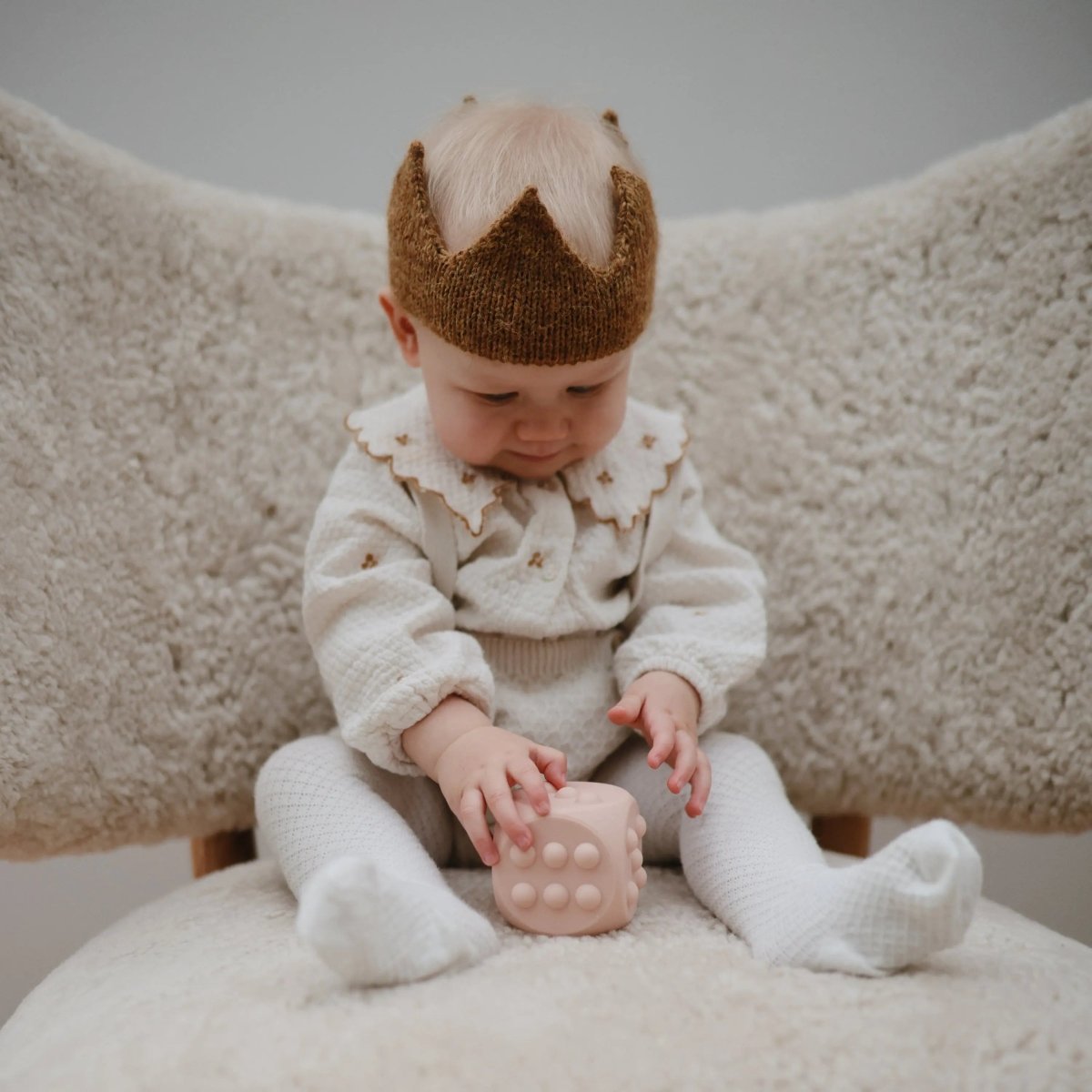 Mushie Mushie Dice Press Toy for Fine Motor Skill Development and Learning - Everetts Place Boutique - 