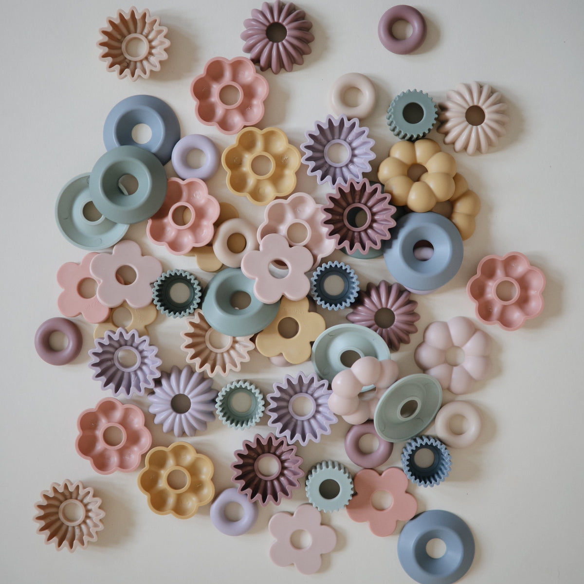 Mushie Mushie Silicone Lacing Beads Toy Set - Montessori Inspired