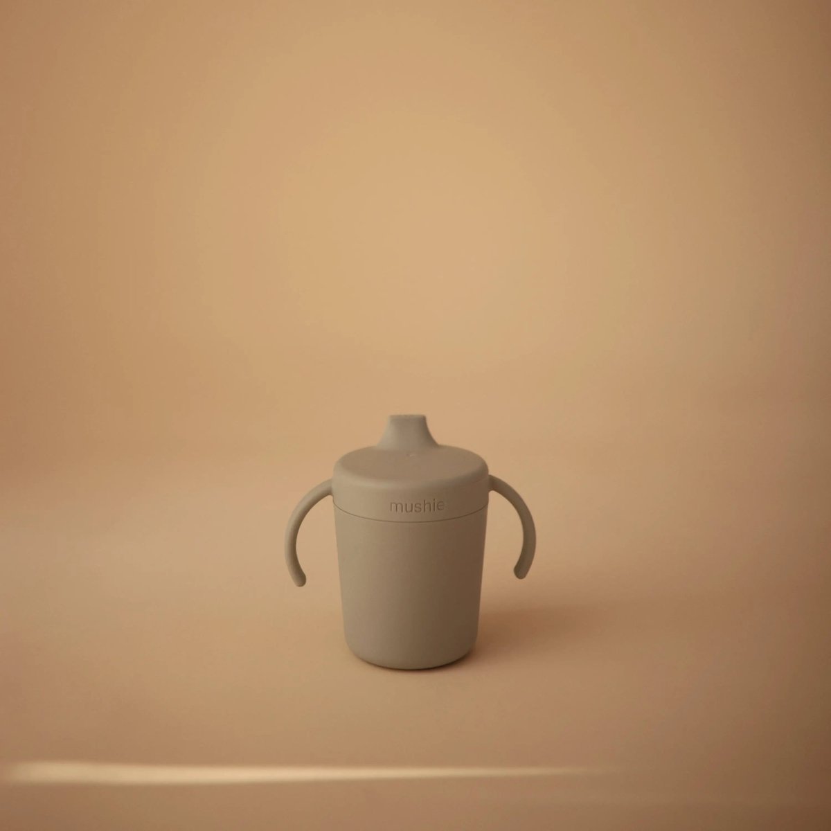 Mushie Mushie Trainer Sippy Cup Dishwasher and Microwave Safe with Easy Grip Handles - Everetts Place Boutique - 