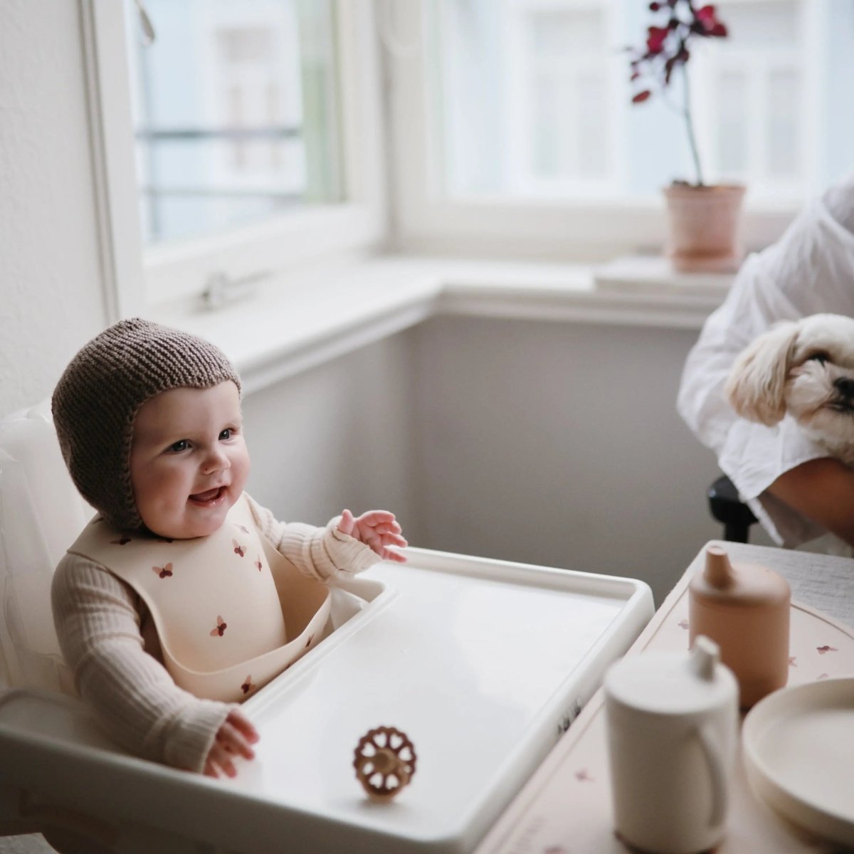 Mushie Mushie Trainer Sippy Cup Dishwasher and Microwave Safe with Easy Grip Handles - Everetts Place Boutique - 