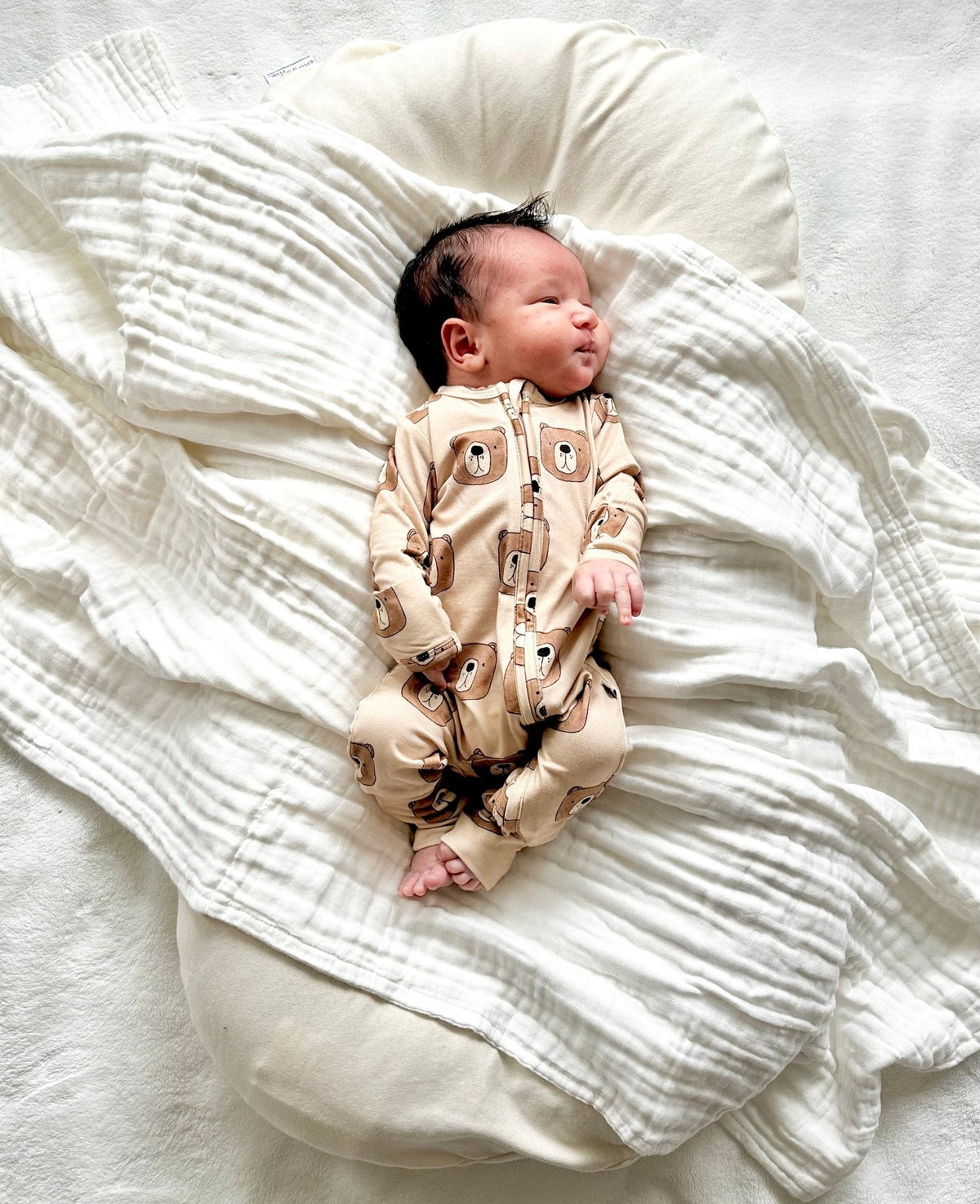 White Organic Muslin 6-Layer Blanket by Harp Angel Boutique