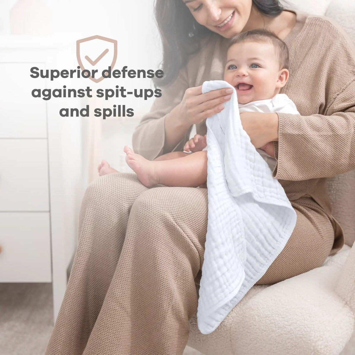 Comfy Cubs Muslin Burp Cloths in White - 