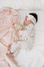 Harp Angel Boutique Muslin Cotton 6 - Layer Blanket in Baby Pink for Comfortable Baby Swaddling - 