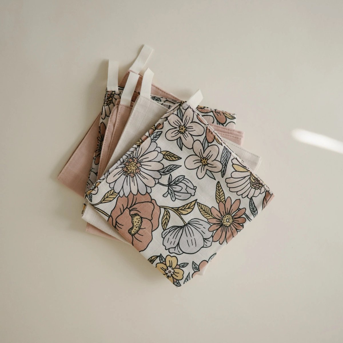 Mushie Muslin Cotton Washcloths Made of 100 Percent Organic Cotton - Everetts Place Boutique - 