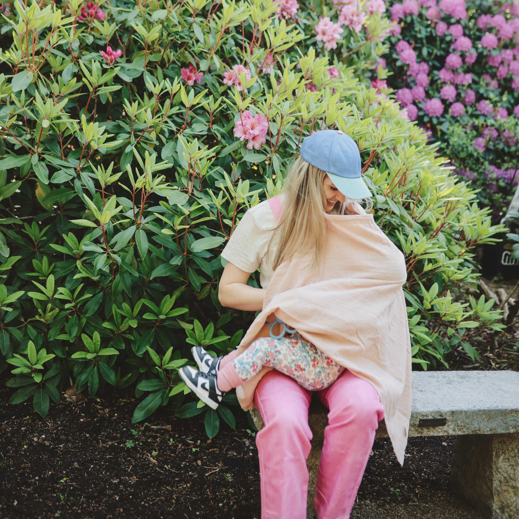 Mushie Muslin Nursing Cover