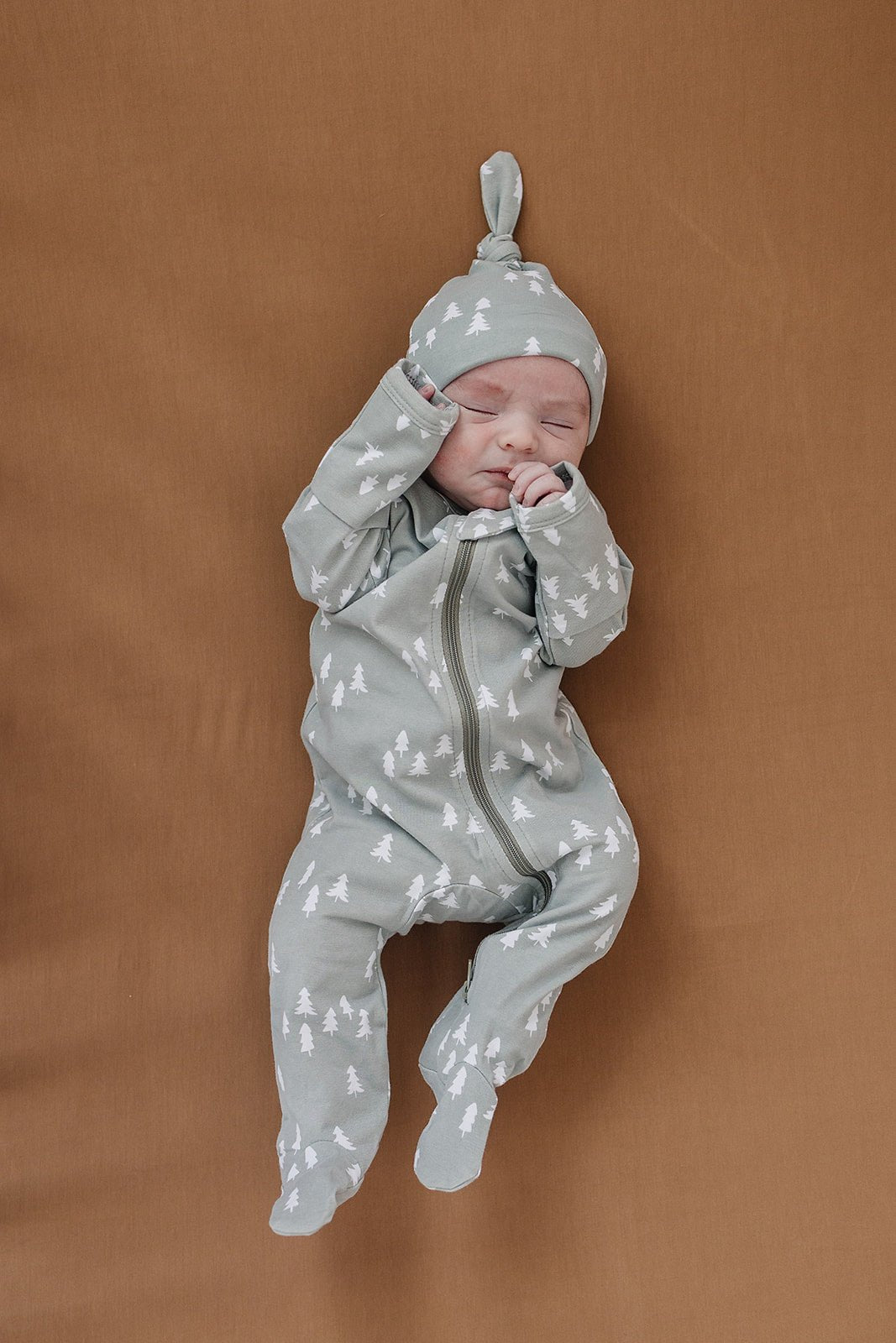 Mebie Baby Mustard Bamboo Stretch Crib Sheet Mebie Baby Soft Easy Care Sleep - 