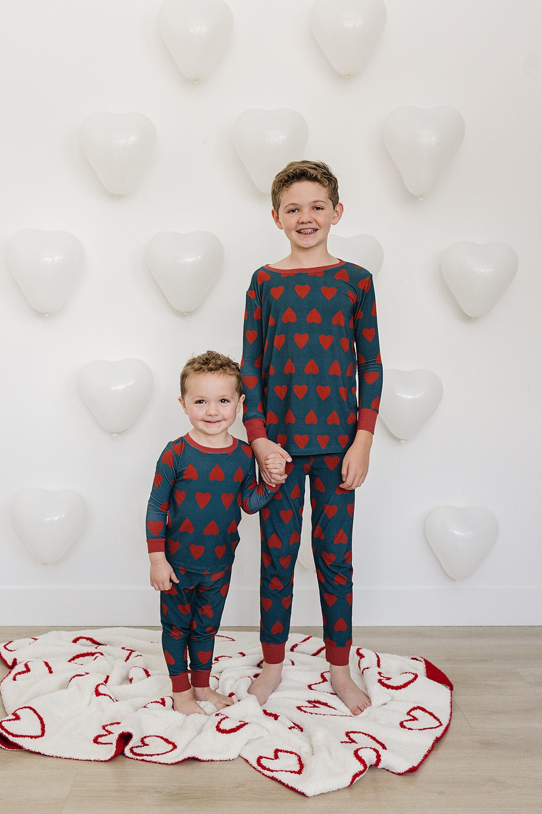Mebie Baby Navy and Red Hearts Ribbed Bamboo Cozy Baby Pajama Set - 