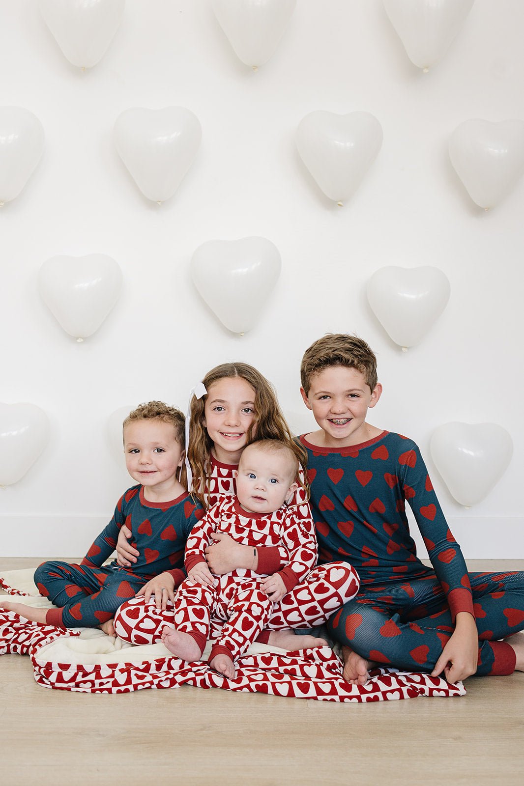 Mebie Baby Navy and Red Hearts Ribbed Bamboo Cozy Baby Pajama Set - 