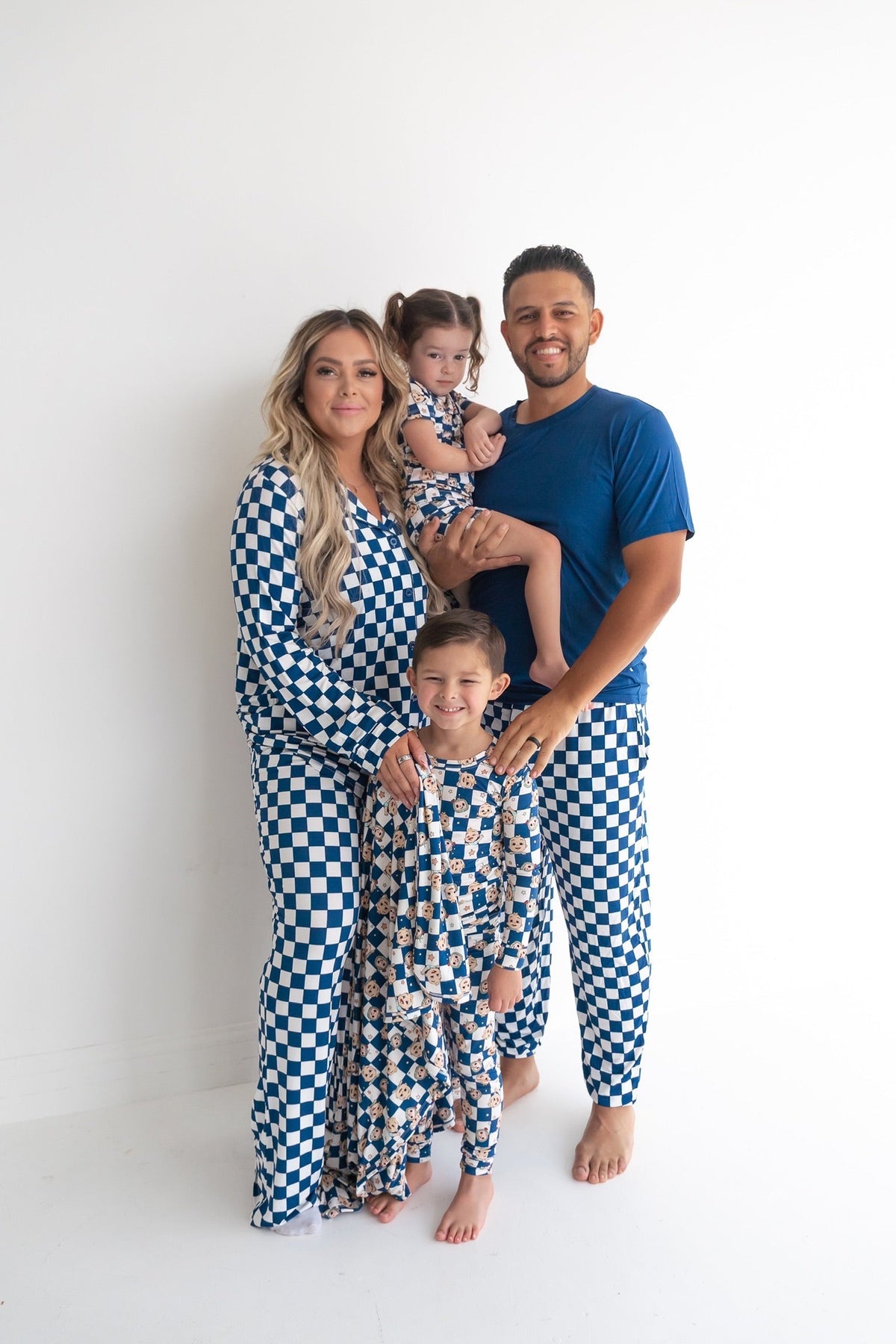 DREAM BIG LITTLE CO NAVY CHECKERS MEN'S DREAM JOGGER SETEveretts Place