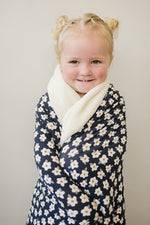 Mebie Baby Navy Daisy Bamboo Fleece Quilt For Baby Nursery Floral Bedding - 