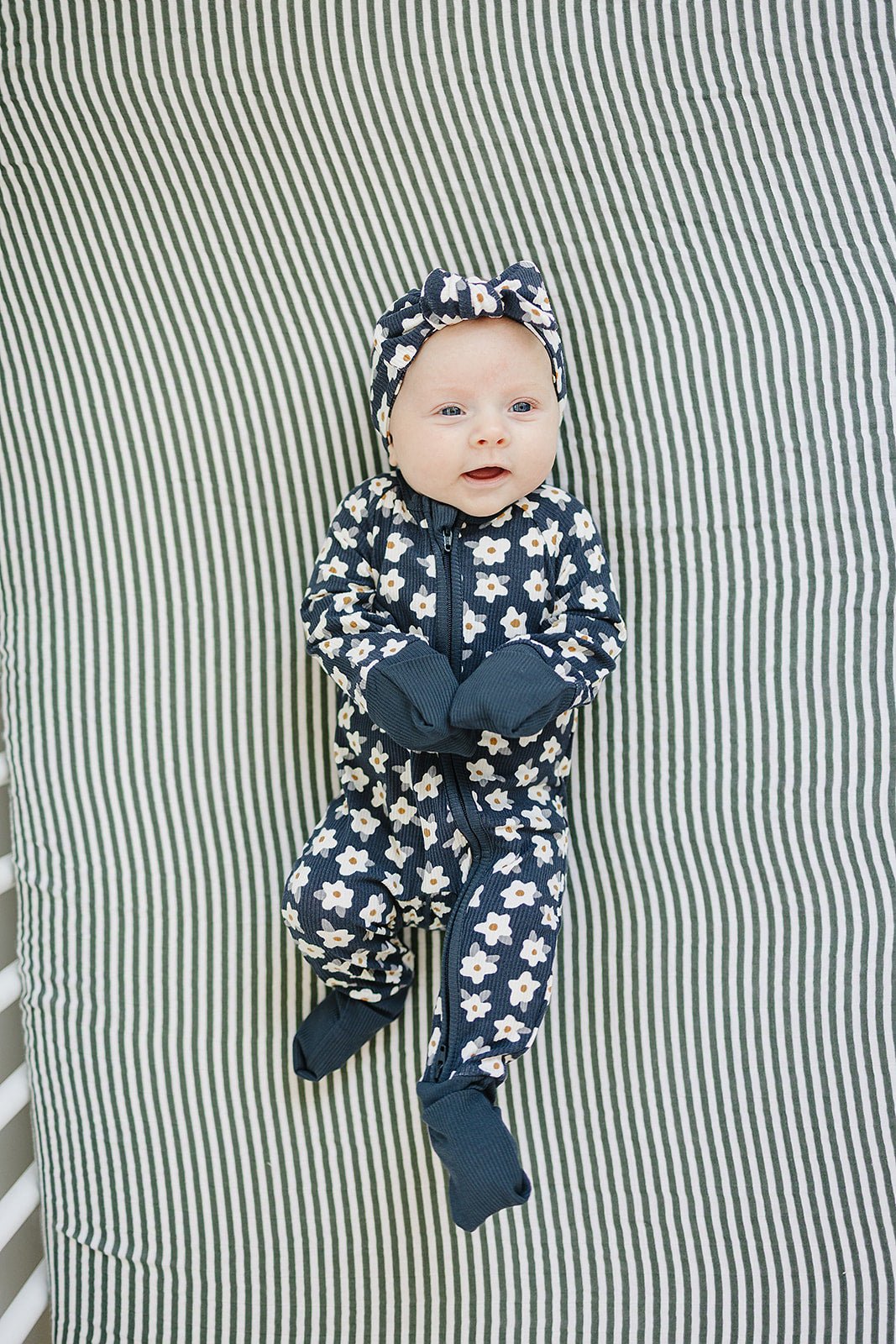 Mebie Baby Navy Daisy Ribbed Bamboo Zipper - 