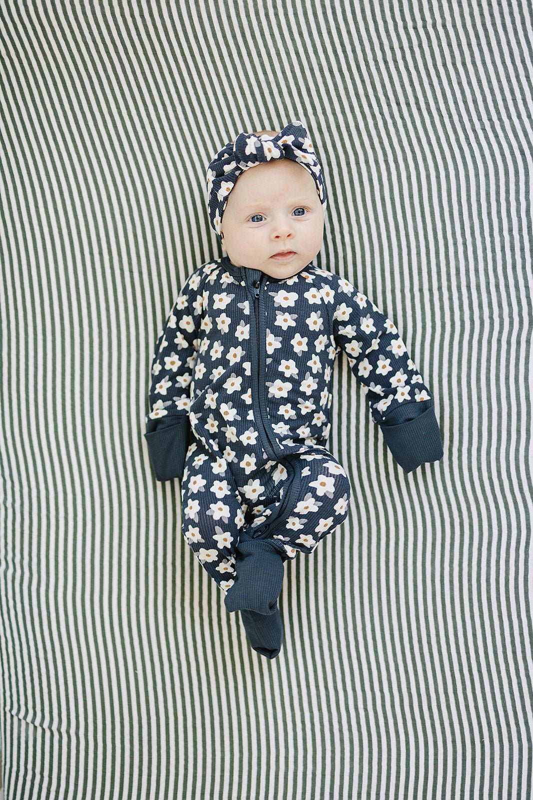 Mebie Baby Navy Daisy Ribbed Bamboo Zipper - 