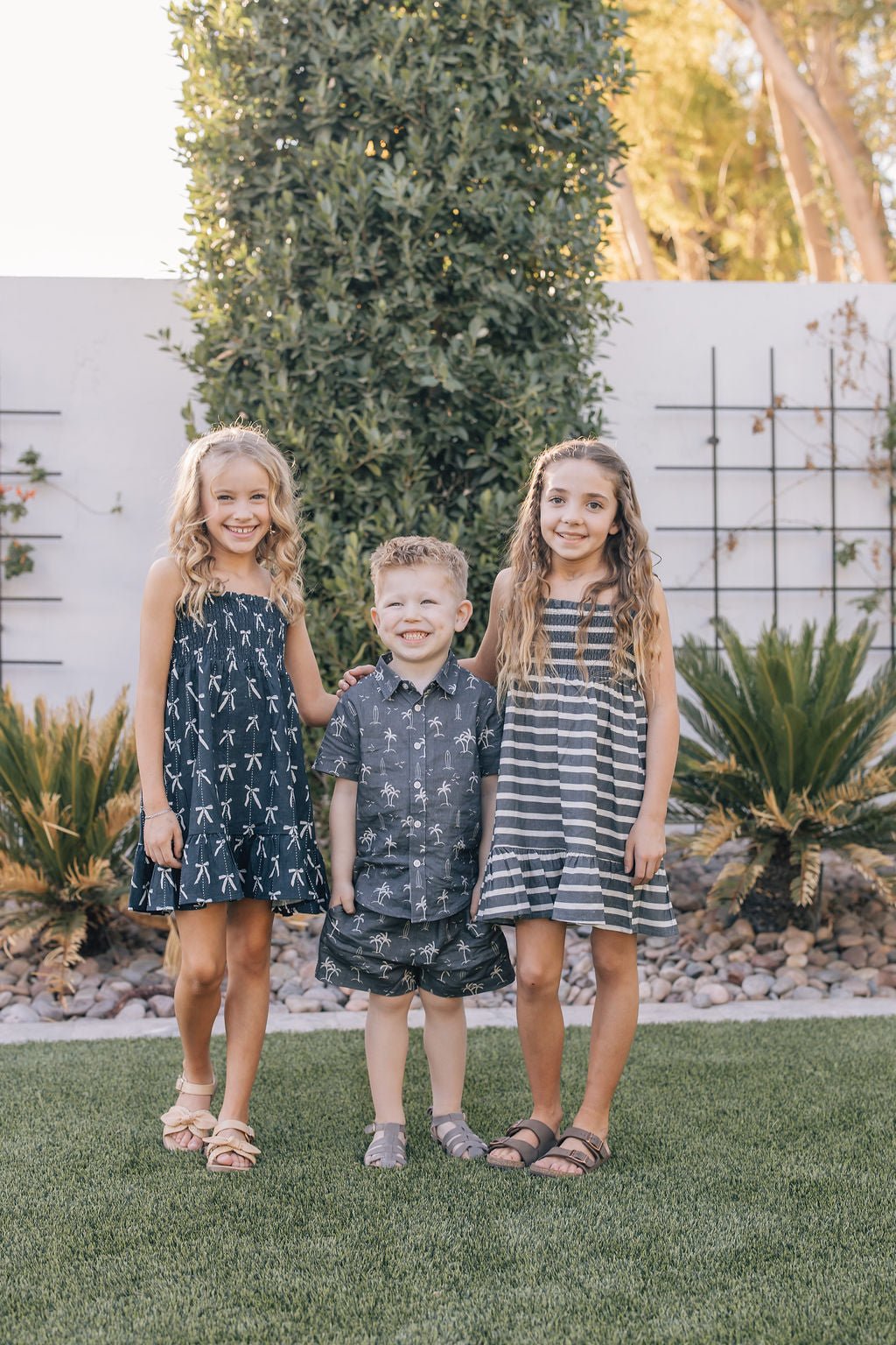 Mebie Baby Navy Surfer Linen Shorts For Kids By Mebie Baby Resort Wear - 