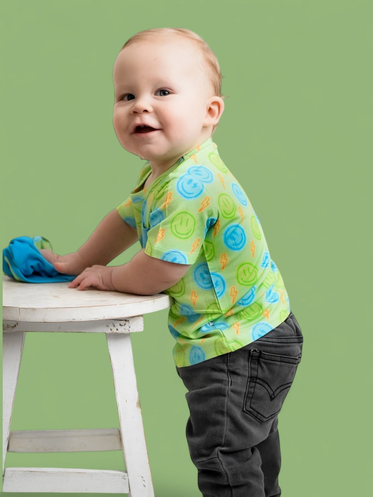 DREAM BIG LITTLE CO NEON SMILES DREAM POCKET TEEEveretts Place