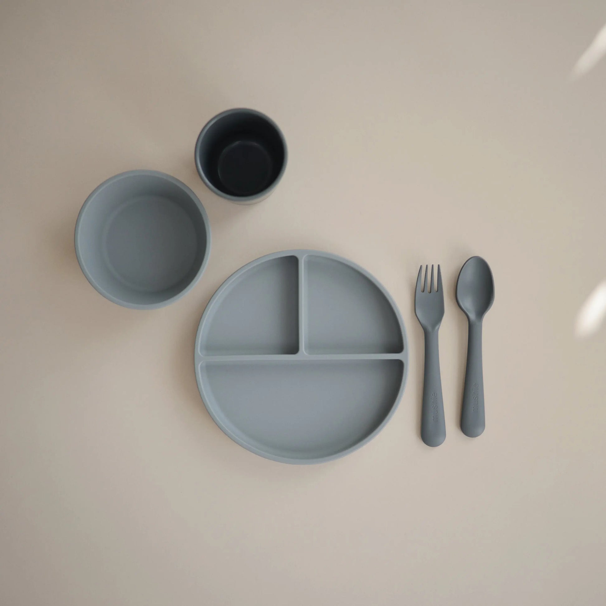 Silicone Suction Bowl for Kids Food Grade Heat Resistant Safe Feeding Mushie