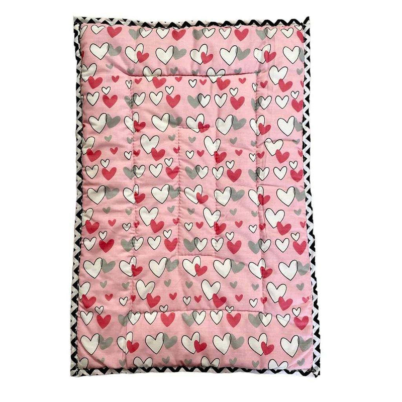 Newborn Baby Godadi pink quilt with heart pattern design.