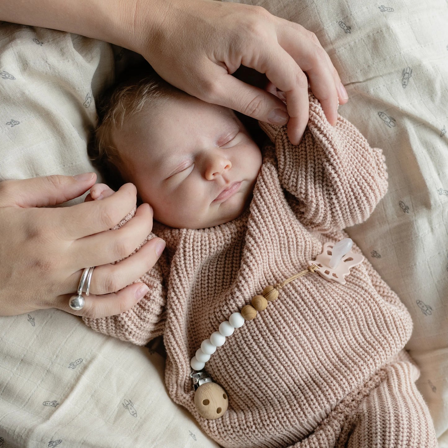 Organic Cotton Muslin Swaddle Blanket for Baby Cuddling and Nursing Mushie