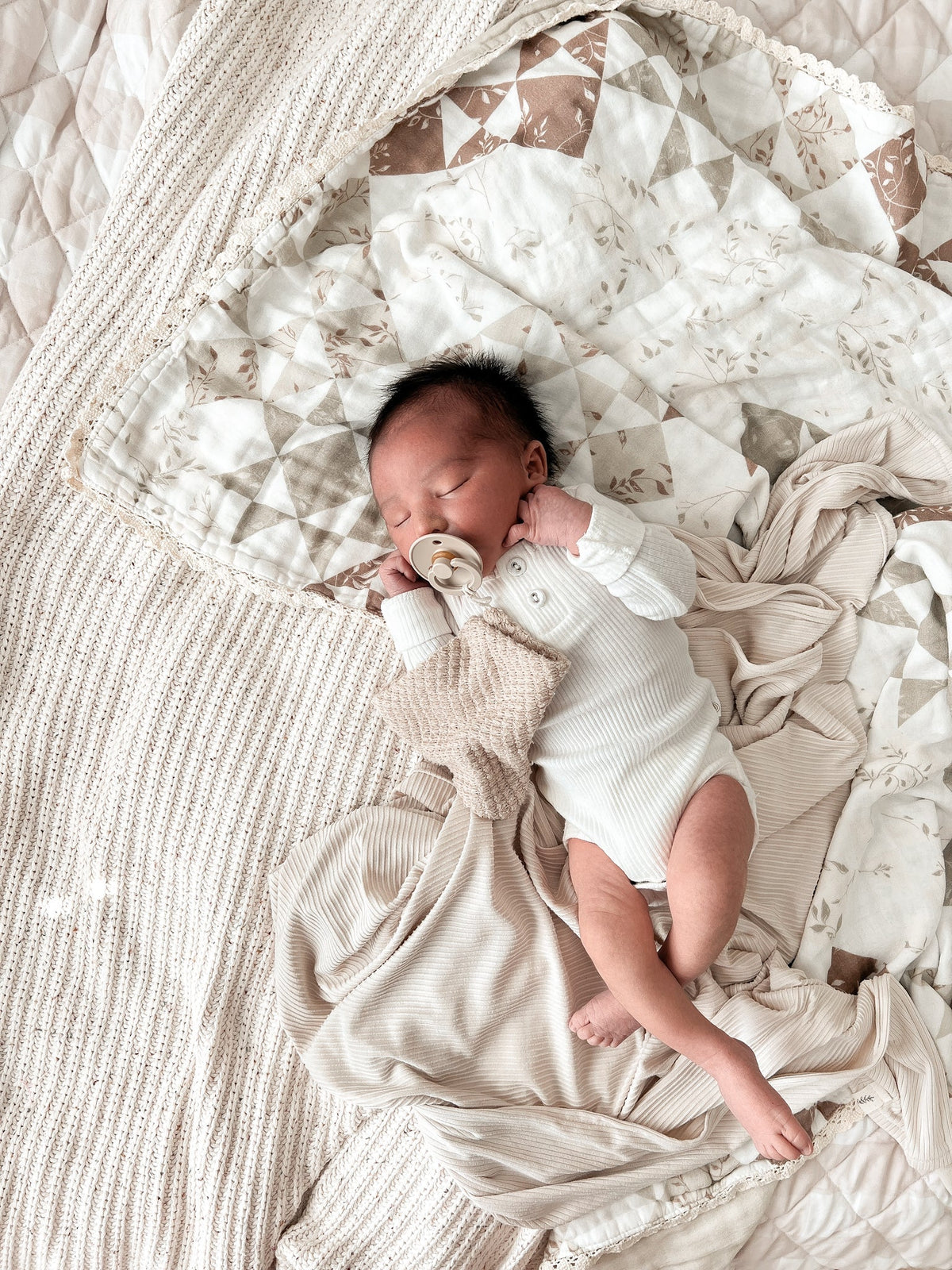 Little Mae & Co Oat Ribbed Stretch SwaddleEveretts Place