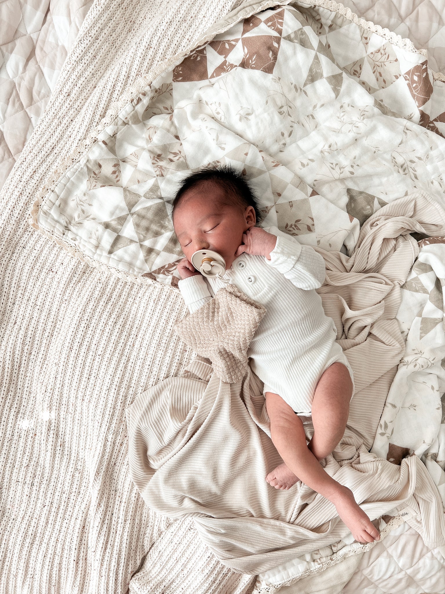 Little Mae & Co Oat Ribbed Stretch SwaddleEveretts Place